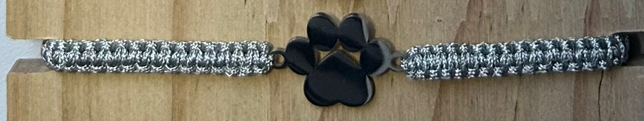 Bracelets motif pattes de chien