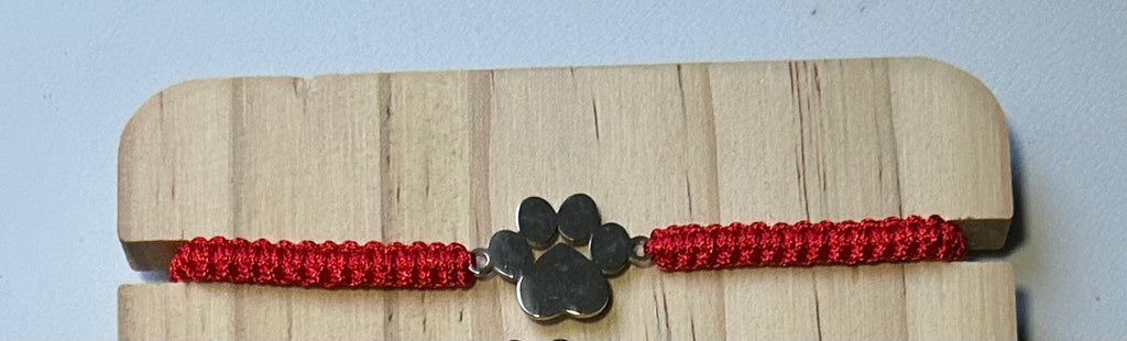 Bracelets motif pattes de chien